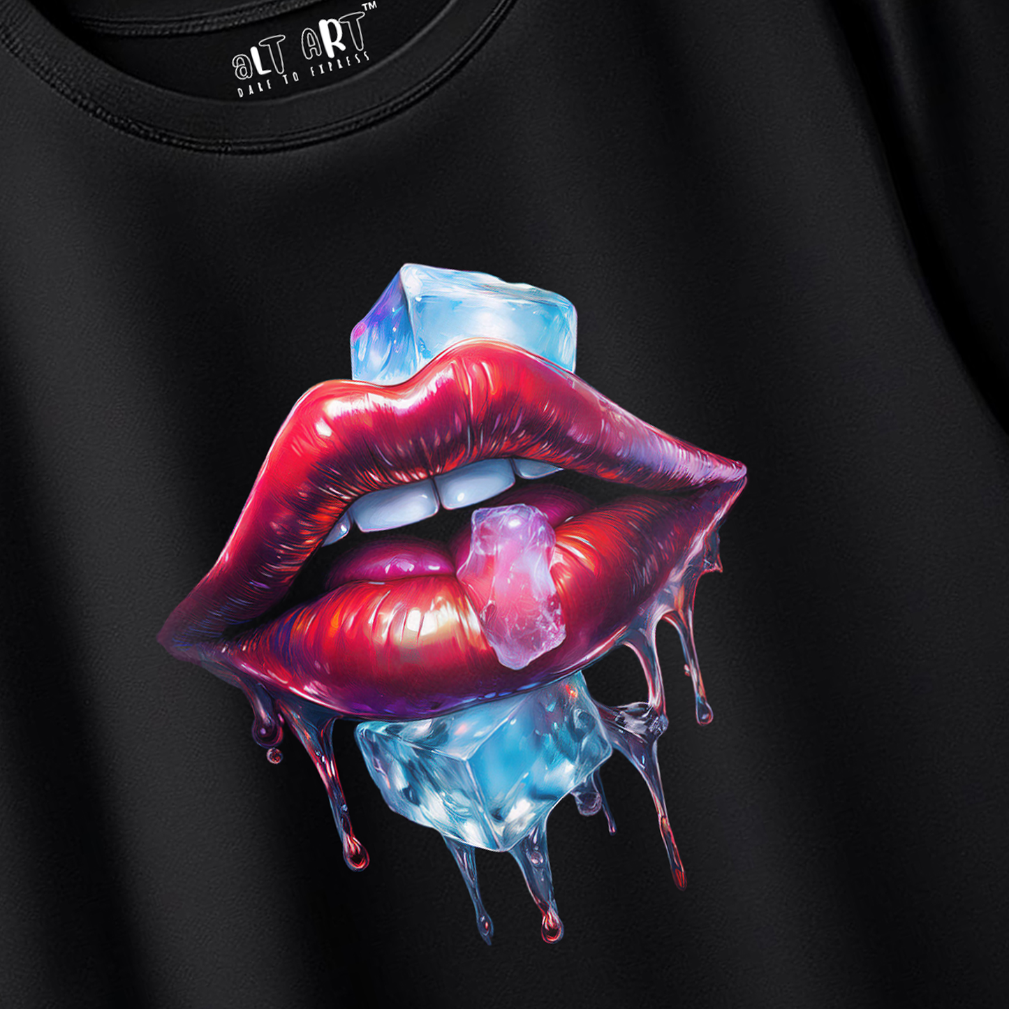 Icy Lips Graphic Black Oversized T-Shirt for Women – Aesthetic Streetwear Tee