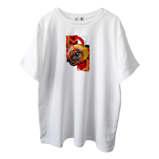 Visionary Gaze White Oversized T-Shirt for Women – Chic & Bold Abstract Eye Design Urban Streetwear Fashion