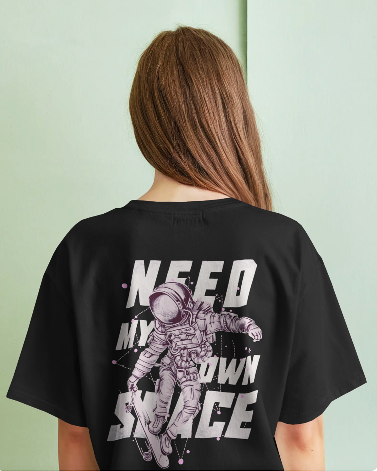 I Need Some Space Astronaut Graphic Printed Oversized T-Shirt for Women