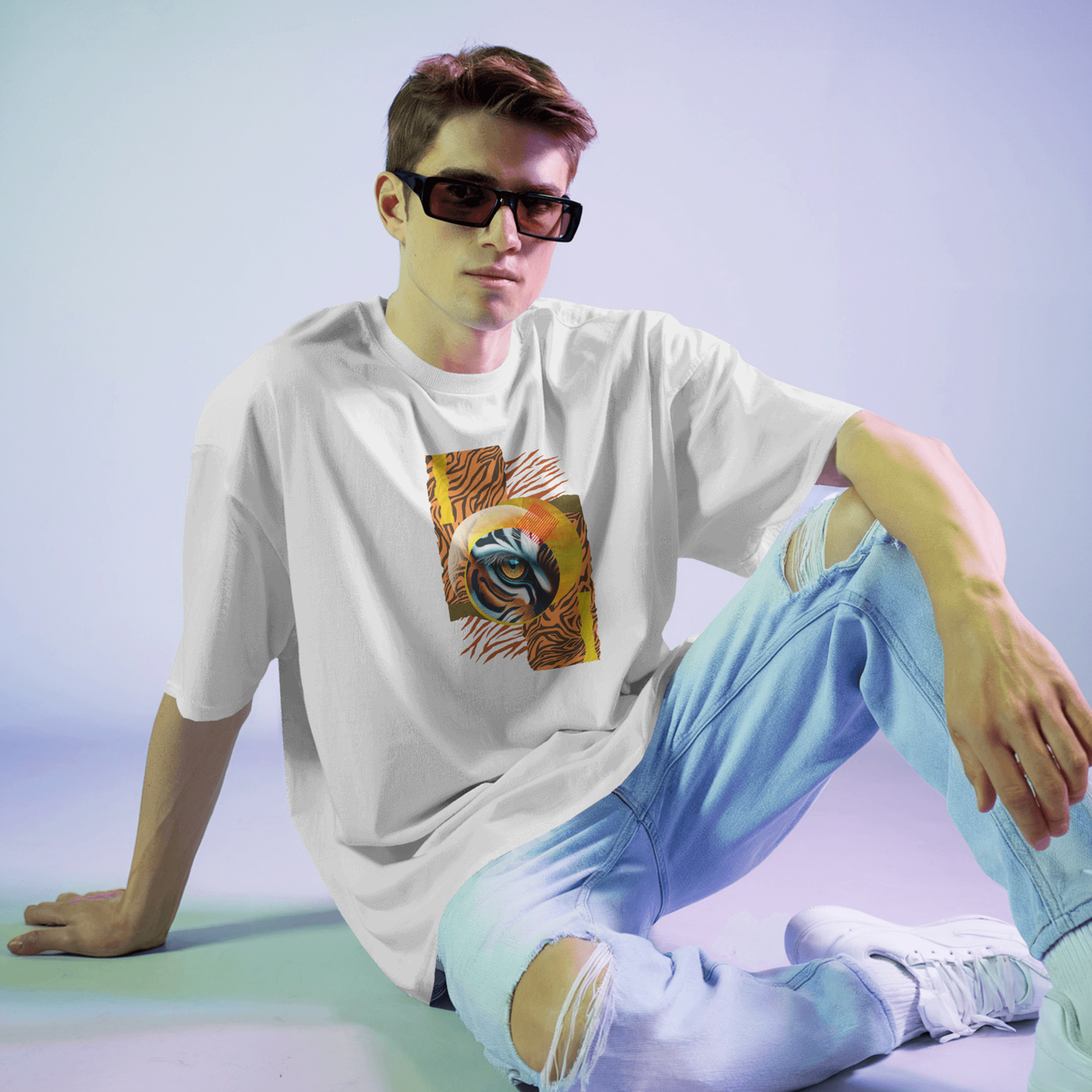 Predator’s Gaze White Oversized T-Shirt for Men & Boys – Bold Tiger Eye Graphic Tee