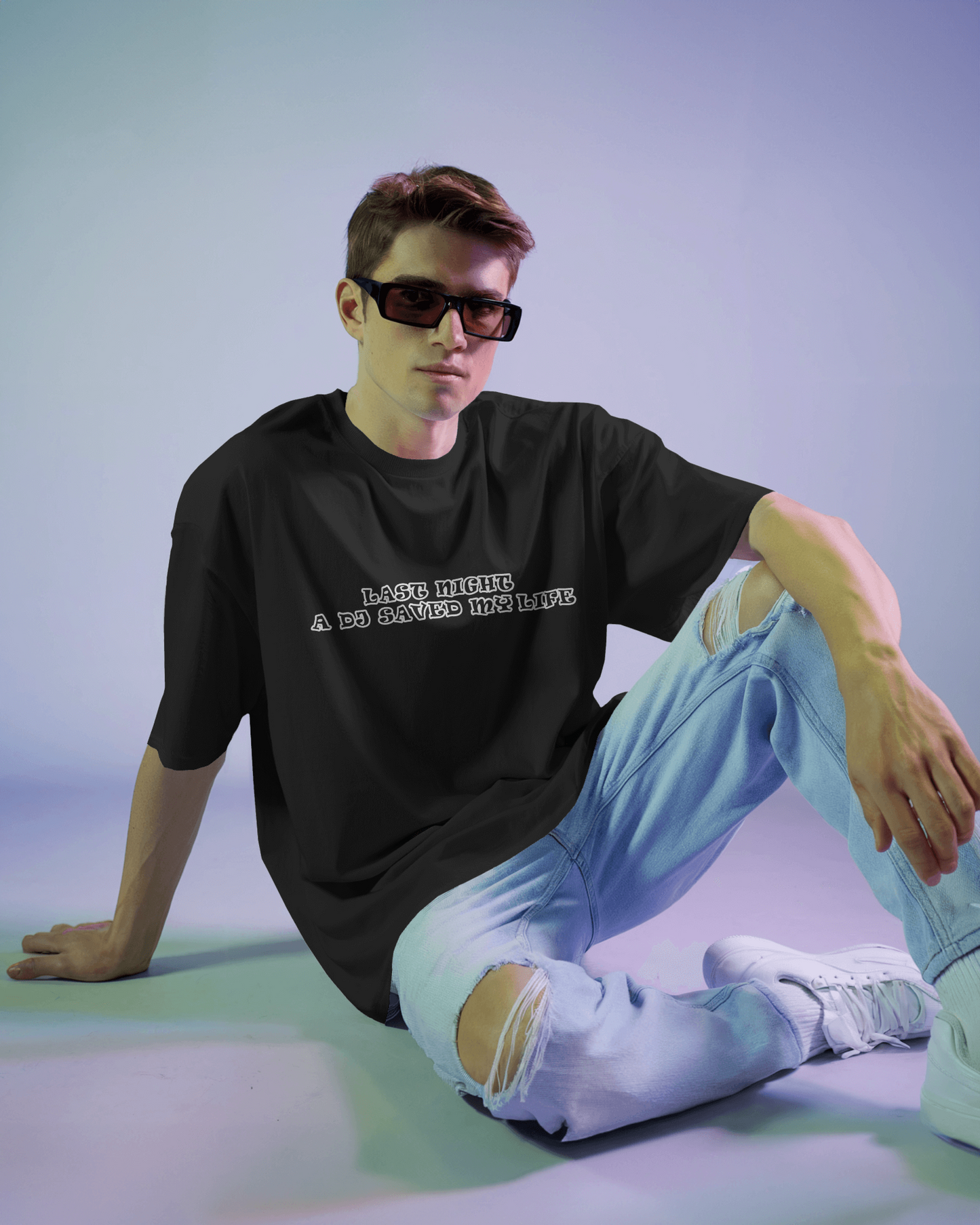 Last Night a DJ Saved My Life Black Oversized T-Shirt for Men - Retro Music-Inspired Streetwear