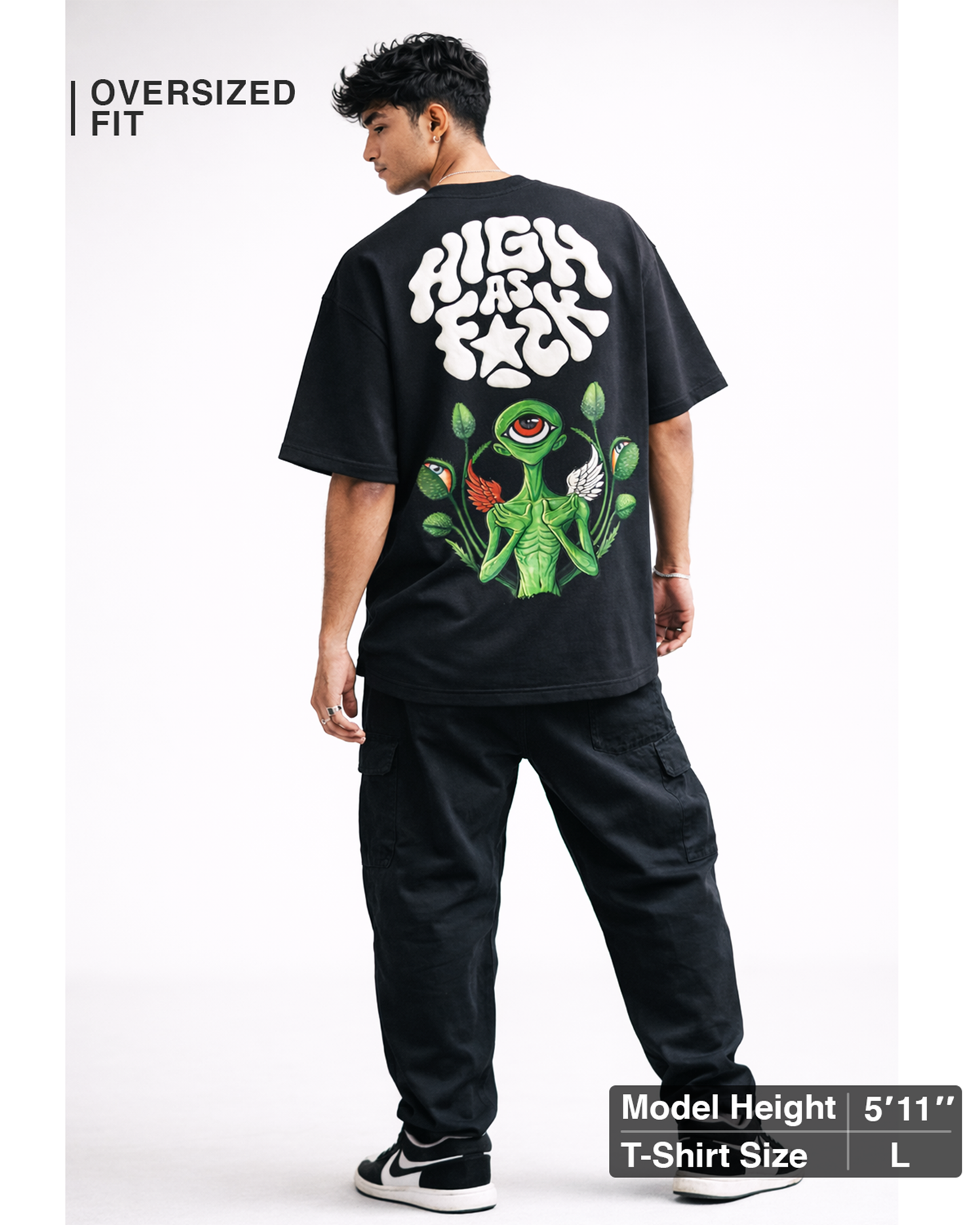 Alien Psychedelic Graphic Black Oversized T Shirt for Men | Trippy Streetwear Graphic Tee