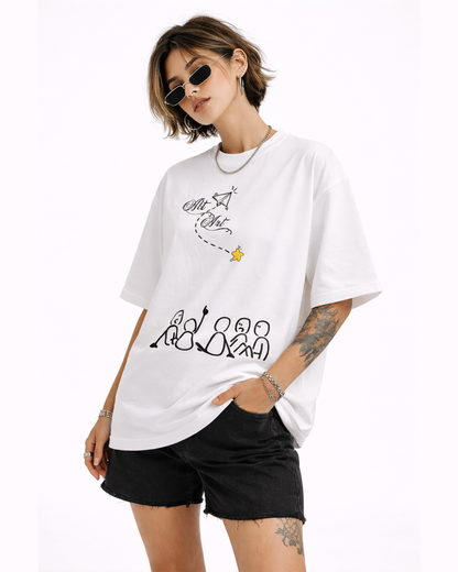 Minimal Doodle Graphic White Oversized T Shirt for Women | Aesthetic Oversized Tee