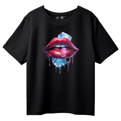 Icy Lips Graphic Black Oversized T-Shirt for Women – Aesthetic Streetwear Tee