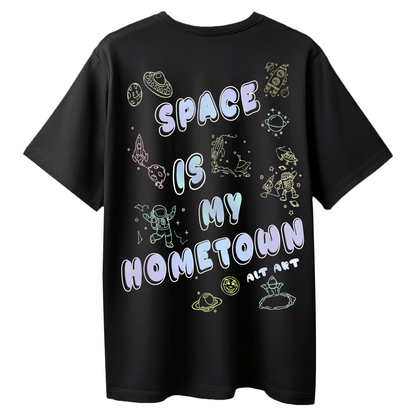Space is My Hometown Women’s Black Oversized T-Shirt – Trendy Astronaut Graphic Tee for Women & Girls