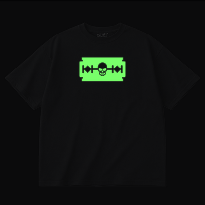 Alt Art Glow Skull Razor Oversized T Shirt for Women | Glow in Dark Skull Graphic Printed Oversized T Shirt | Gothic Boxy Fit Streetwear Tee