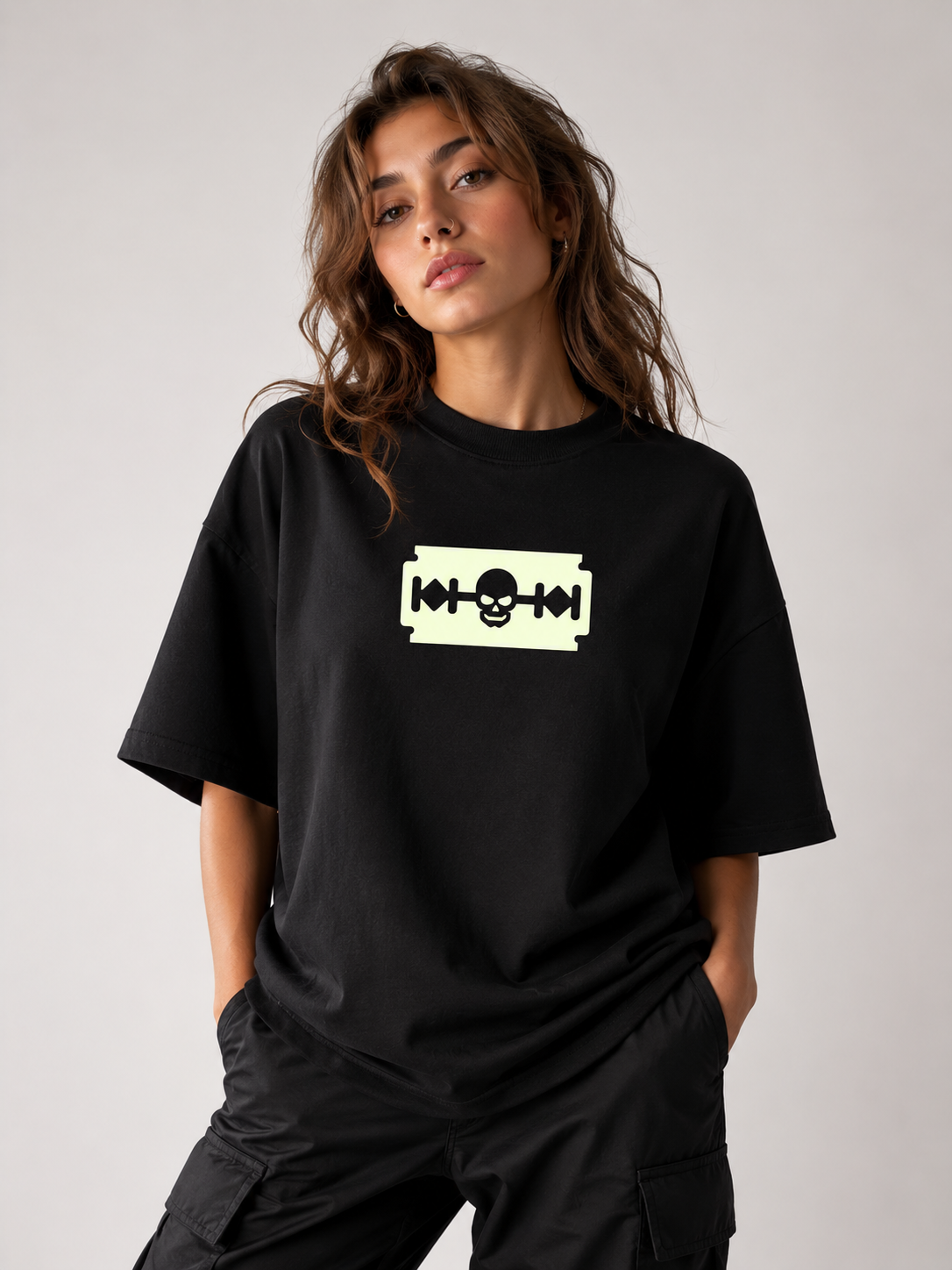 Alt Art Glow Skull Razor Oversized T Shirt for Women | Glow in Dark Skull Graphic Printed Oversized T Shirt | Gothic Boxy Fit Streetwear Tee