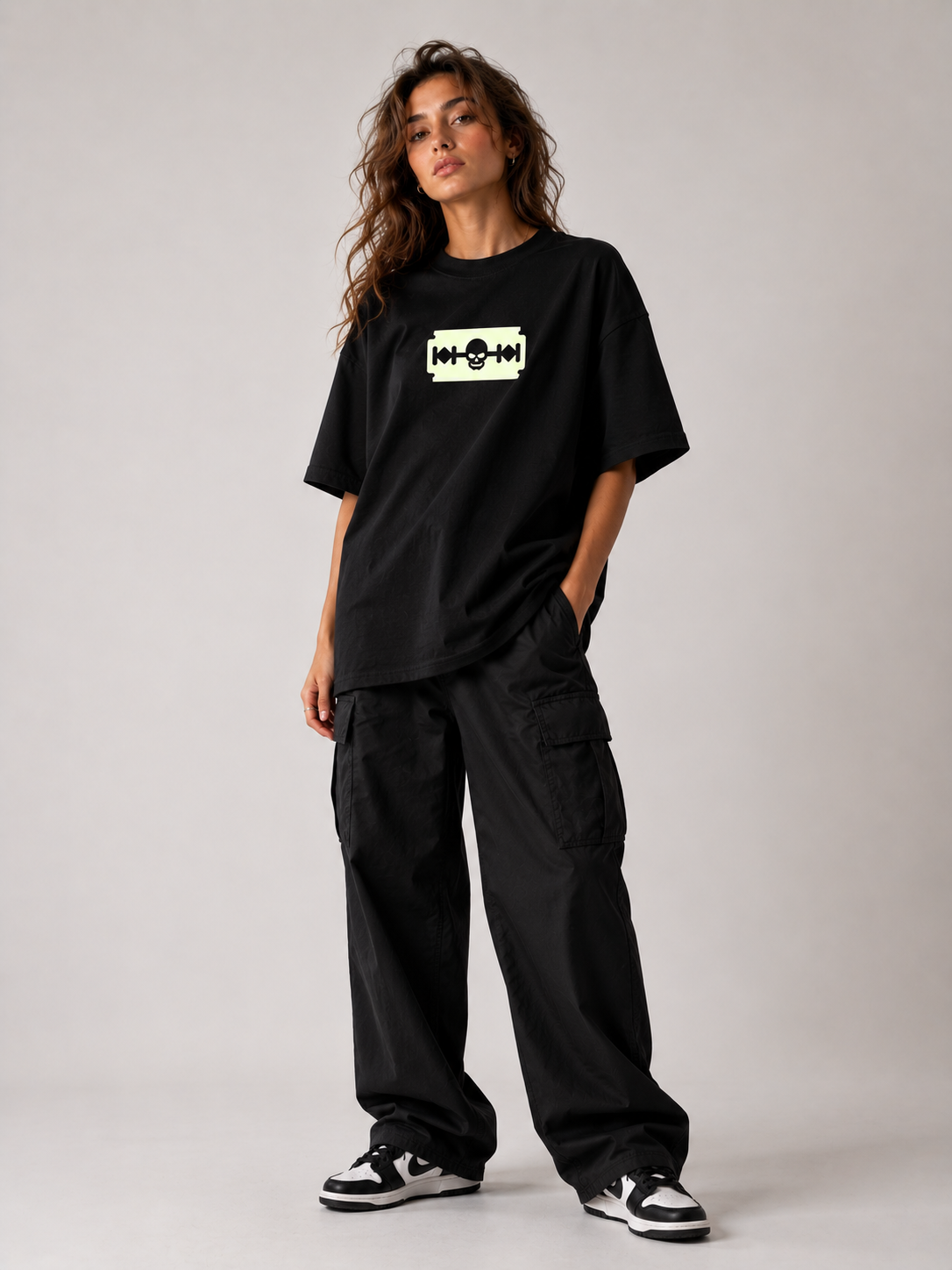 Alt Art Glow Skull Razor Oversized T Shirt for Women | Glow in Dark Skull Graphic Printed Oversized T Shirt | Gothic Boxy Fit Streetwear Tee