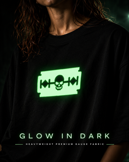 Alt Art Glow Skull Razor Oversized T Shirt for Women | Glow in Dark Skull Graphic Printed Oversized T Shirt | Gothic Boxy Fit Streetwear Tee